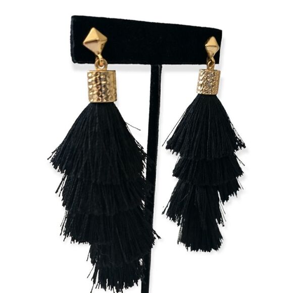 Black Tassel Dangle Earrings Witchy Gold Tone Lightweight Gypsy Boho Hippie Goth - Picture 9 of 16